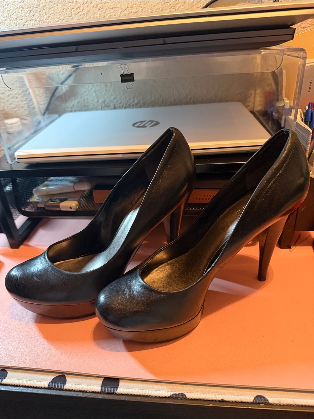Guess Black Leather Platform High Heel Pumps